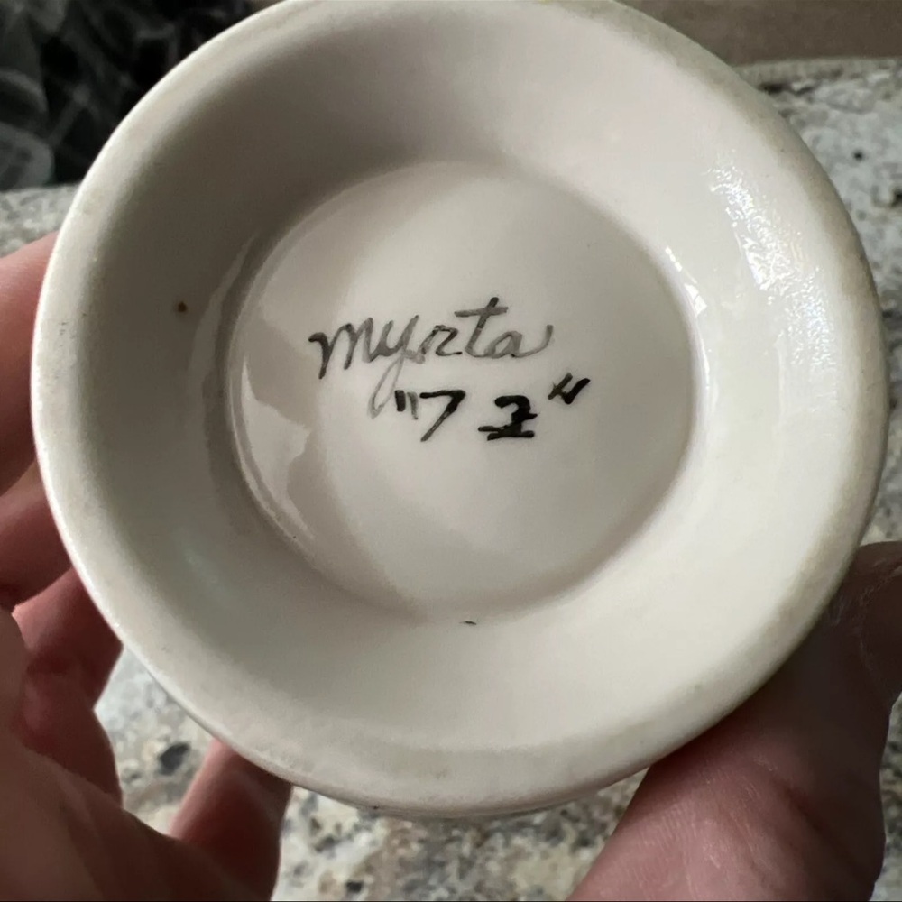 Hand painted Moose Family coffee cup - Picture 4 of 5